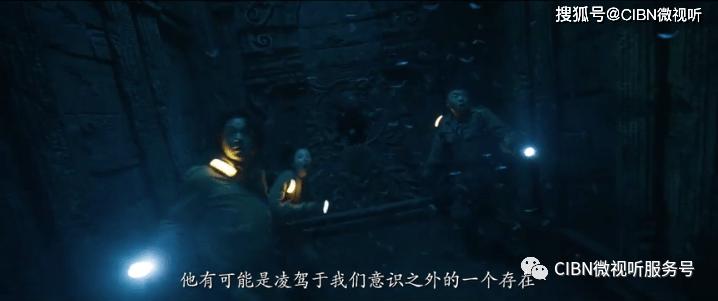 女孩清洁音乐室